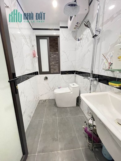 BÁN NHÀ XUÂN ĐỈNH-OTÔ ĐỖ CỬA- NGÕ THÔNG-GẦN BÃI GỬI OTO  42M 5TẦNG 4.8 TỶ