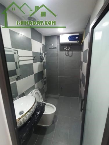 Nhà đẹp Thanh Trì, 45m2 * 5T, kinh doanh, oto đỗ cửa, sổ đỏ chính chủ 3 tỷ 400