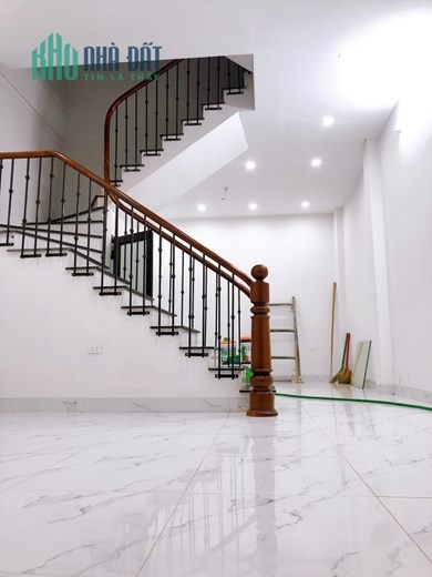 Bán nhà 3 tầng mới xây Vĩnh Ninh, Vĩnh Quỳnh, Thanh Trì ngay trung tâm huyện.