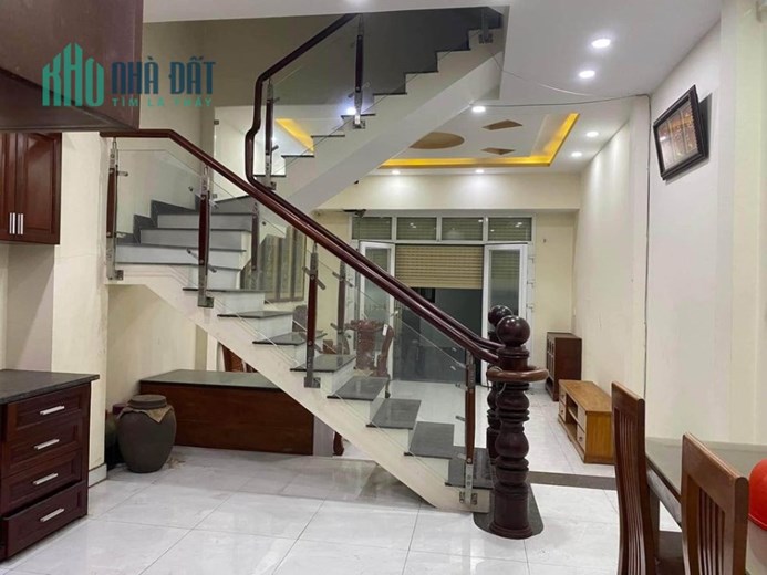 Nhà 5 Tầng Khu Phân Lô Liền Kề Chỉ 8,5Tỷ Trung Tâm Quận 7