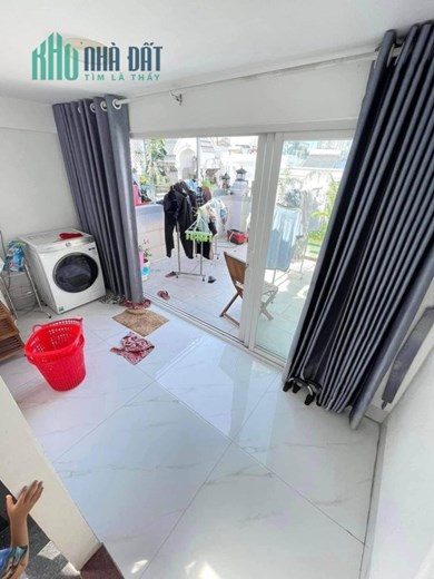Nhà 5 Tầng Khu Phân Lô Liền Kề Chỉ 8,5Tỷ Trung Tâm Quận 7