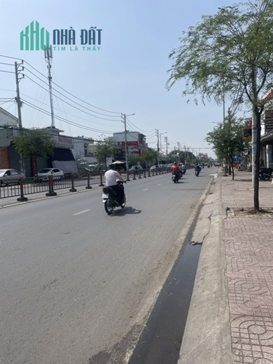 Bán Nhà Hóc Môn, Mặt Tiền Tô Ký, 94M2 5 x 21, Nở Hậu Tài Lộc, 3 Tầng, Chỉ 9 Tỷ 5.