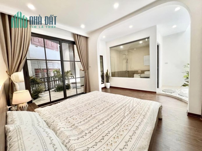 Bán nhà TT Quận Hai Bà, 45m2, thiết kế tâm huyết, hiện đại, full nội thất chỉ về ở, 5.4 tỷ