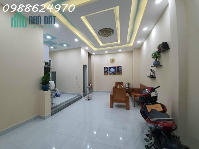 Bán nhà 3 tầng xây đẹp HXH 48m2 Tây Hòa quận 9. Chỉ 3.9 tỷ