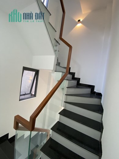 Bán Nhà Vĩnh Viễn - Nguyễn  Tiểu La Quận 10 - 42m2 - 5 tầng - Sát Mặt Tiền - ở ngay