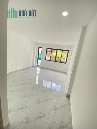 Bán Nhà Vĩnh Viễn - Nguyễn  Tiểu La Quận 10 - 42m2 - 5 tầng - Sát Mặt Tiền - ở ngay