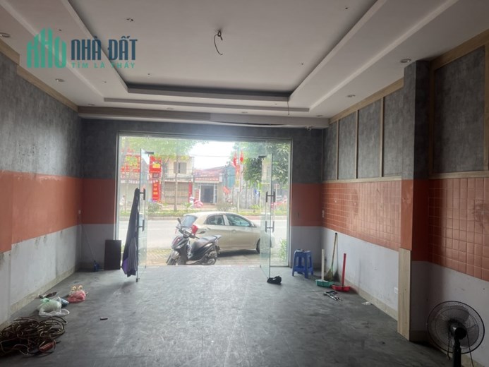 Mặt phố Nguyễn Khang kinh doanh ô tô Dt 55m giá 13,2 tỷ có thương lượng
