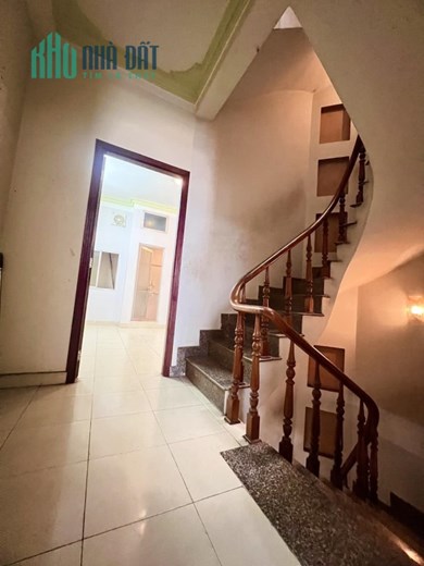 Khu Biệt Thự Tân Phú, Hiếm Nhà Bán, Nhà 5 Tầng, 62m2, Cần Bán Gấp.