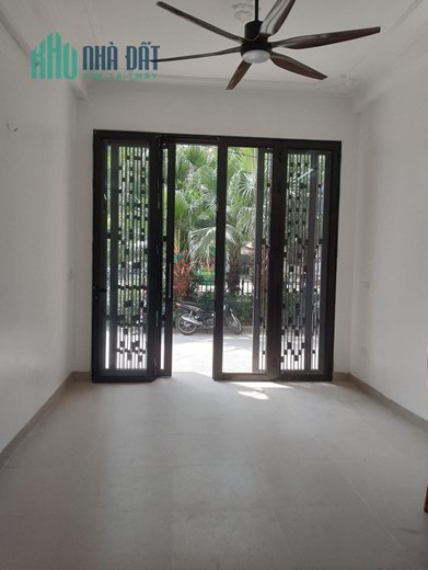 Cho thuê nhà phân lô Đền Lừ . DT 36m , 6 Tầng , giá  13 Triệu