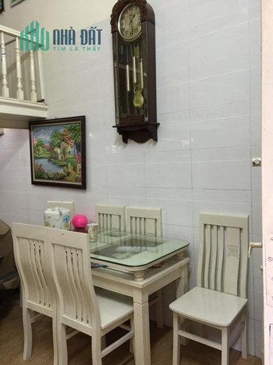 Cho thuê nhà Nguyễn Phúc Lai 30m x3,5 tầng. Giá 13tr