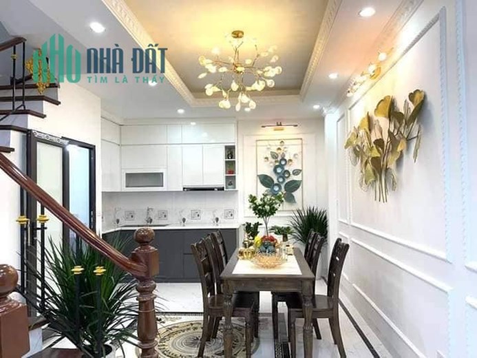 Bán nhà mặ ngõ ngay cạnh đường Đỗ Đức Dục 5 tầng 48 m2 MT:4m GIÁ SỐC chỉ hơn 4 tỷ, 0898272765