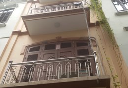 Bán nhà Khu phân lô Đại Học Ngoại Ngữ ngõ 215 phố Trần Quốc Hoàn 45 m2 x 4 t mt 4 m 10,5 tỷ