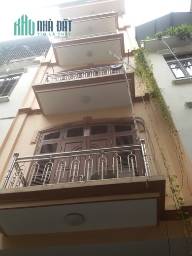Bán nhà Khu phân lô Đại Học Ngoại Ngữ ngõ 215 phố Trần Quốc Hoàn 45 m2 x 4 t mt 4 m 10,5 tỷ