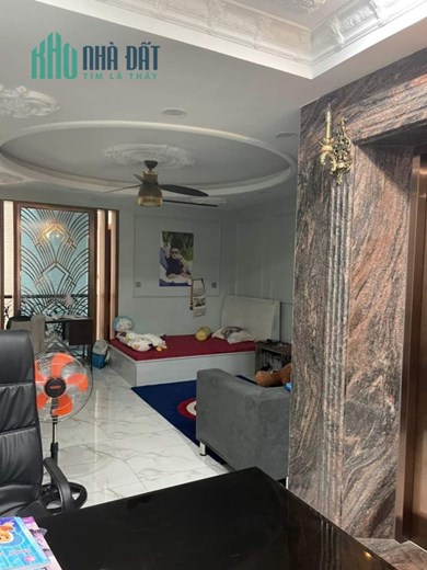 Siêu phẩm Quận 10 , 1 trệt, 3 lầu , sân thượng 
ngợp giảm giá chỉ còn 7.5 tỷ