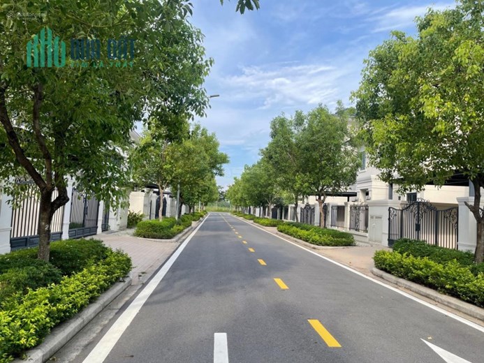 HOT-RẺ BÁN DINH THỰ MẶT SÔNG 540M2 SWANBAY GIÁ BÁN 28 TỶ, GIÁ RẺ NHẤT HIỆN TẠI, CHỈ 1 CĂN DUY NHẤT