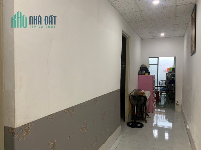 Bán nhà trệt hẻm 138 đường Phạm Ngũ Lão . Sổ hồng . DT 78m2 . Giá 2,7 tỷ
