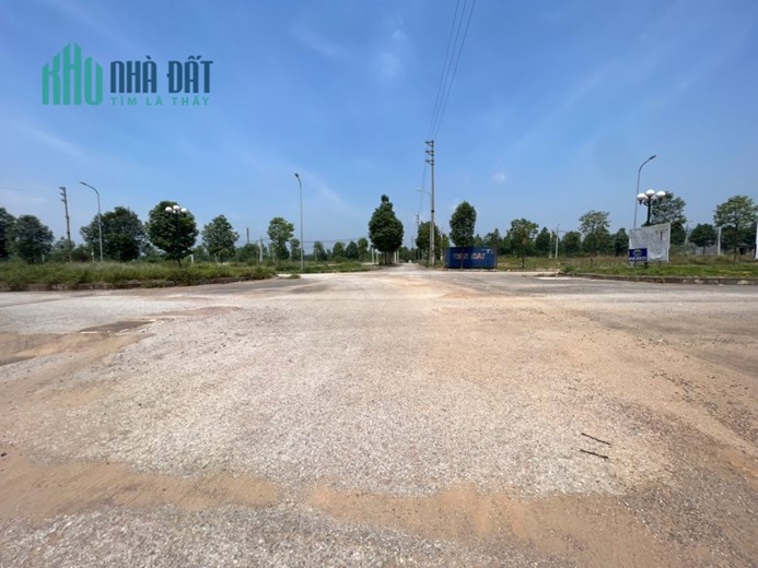 HÀNG MỚI RA LÒ TĐC ĐHQG