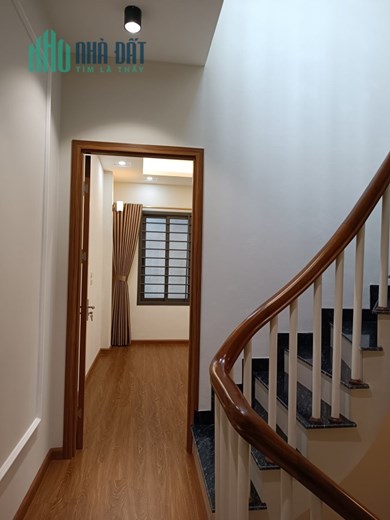 Bán nhà đẹp Quan Nhân Thanh Xuân ngõ thoáng 40m x 5 tầng 4.1 tỷ