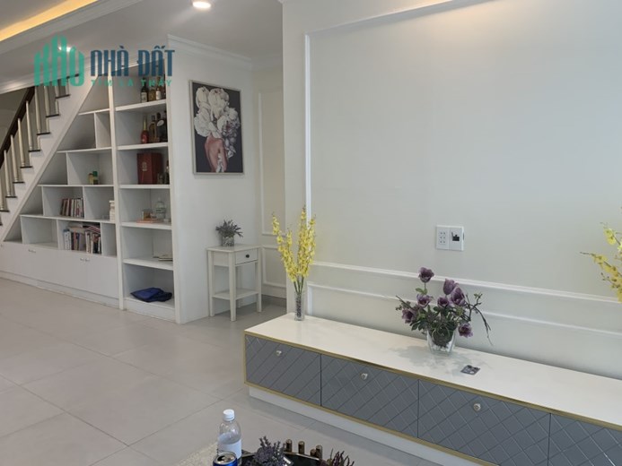 Bán nhà khu phân lô Quận 7, Hoàng Quốc Việt, 60m2, 4 Tầng, 5PN, Giá 8.6 Tỷ