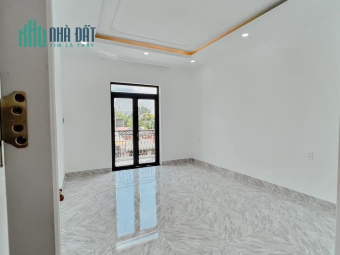 Bán nhà lầu  tân cổ điển, đường DX 26, Cách chợ Phú Mỹ 350 mét