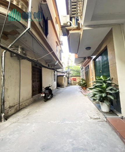 Cần bán nhà 2,7 tỷ Ngọc Hà - Ba Đình, 40m2x3T, MT 3,5m, sđcc