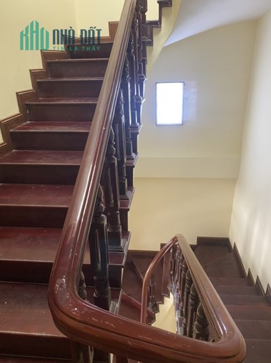 [BÁN GẤP] 3 TẦNG P. VỆ AN- CẠNH BẾN XE- SÁT CHỢ-OTO ĐÕ CỬA- SỔ ĐỎ THƠM PHỨC- CHỈ NHỈNH 3TỶ x!