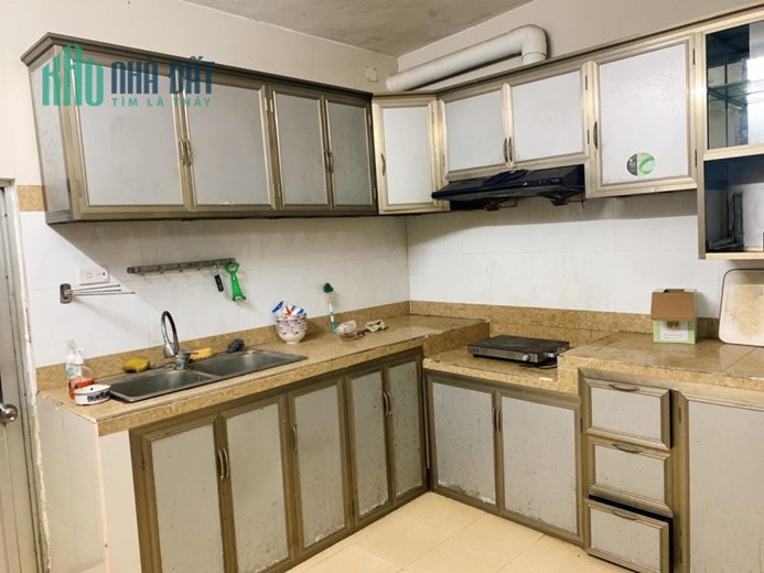 BÁN NHÀ PHÂN LÔ HOÀNG CẦU 8 TỶ - 70M2 - NHÀ CŨ - XÂY CCMN