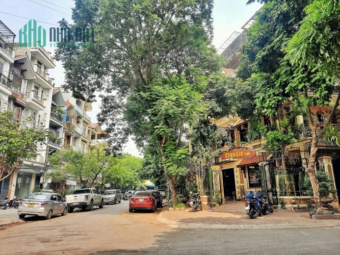 CẦN BÁN GẤP NHÀ -  GIÁ CẮT LỖ YÊN PHÚC VĂN QUÁN HÀ ĐÔNG, 48M2, MẶT TIỀN 4M, 5 TẦNG ĐẸP Ở LUÔN.