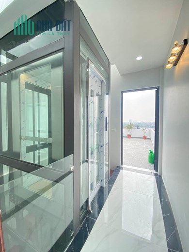 Bán Nhà Nguyễn Phong Sắc - Trần Quý Kiên, KD - Thang máy, Phân Lô, Ô Tô Đỗ Cửa