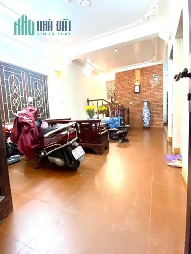 Bán nhà ngõ Trần Cung 5 tầng 47 m2 MT:4m GIÁ nhỉnh hơn 4.3 tỷ
