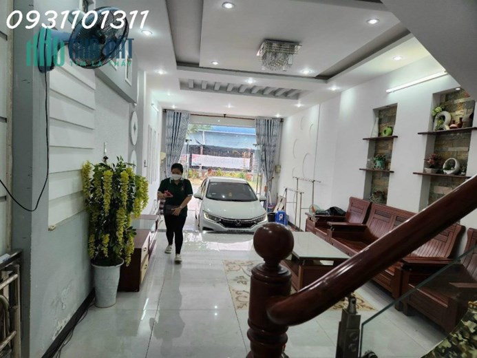 Bán nhà 2 lầu kiên cố đường Hoàng Thế Thiện , KDC Hưng Phú . Trục chính thông ra Quang Trung . Sổ