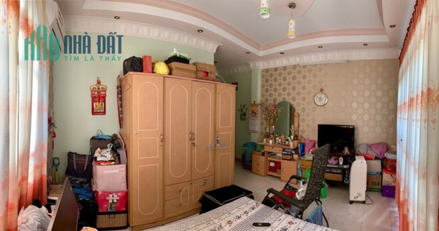 Nhà bê tông cốt thép 5 tầng - Hẻm xe tải thông - Dt 67 m2 - giá 15,8 Tl