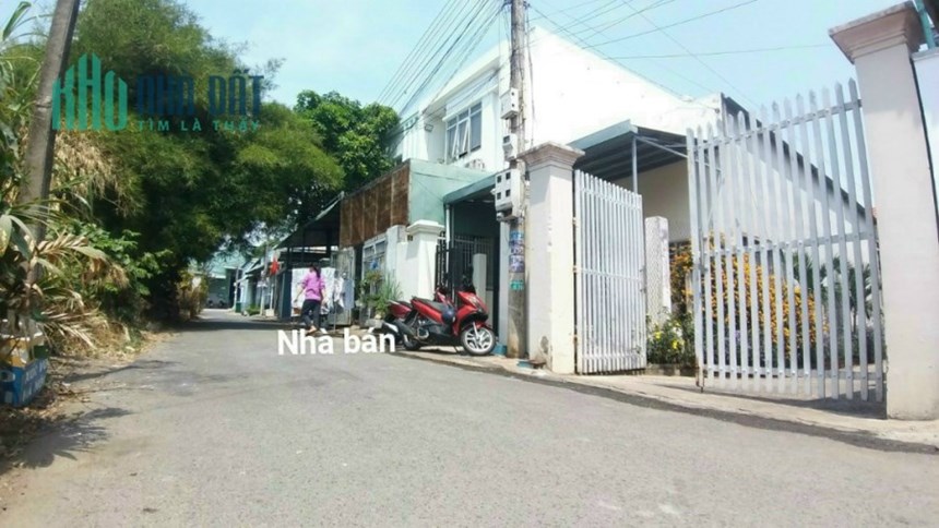 Cho thuê nhà cạnh chung cư Happy One , gần siêu thị Mega Quốc Lộ 13 giá 5 triệu/tháng