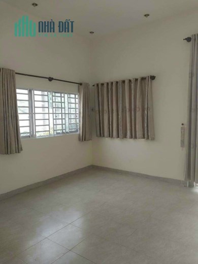 Cho thuê nhà cạnh chung cư Happy One , gần siêu thị Mega Quốc Lộ 13 giá 5 triệu/tháng