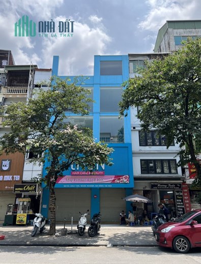 Nhượng tầng 3, tầng 4 mặt tiền 93 Đào Tấn.