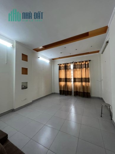 MẶT PHỐ HOÀNG NHƯ TIẾP – LONG BIÊN - KINH DOANH SẦM UẤT