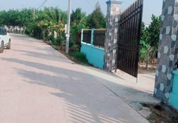 Chủ ngộp bán gấp lô 5x40 100m2 thổ cư đường này giá 210tr