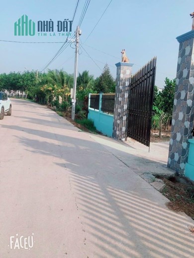 Chủ ngộp bán gấp lô 5x40 100m2 thổ cư đường này giá 210tr