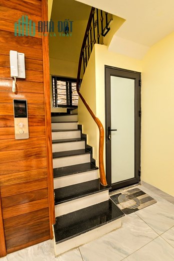 7 TẦNG THANG MÁY MỚI TINH-ĐẦY ĐỦ NỘI THẤT CAO CẤP-GARA Ô TÔ