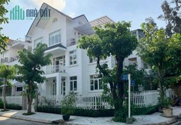 BÁN BIỆT THỰ GÓC 2 MT VIEW CÔNG VIÊN KDC SADECO VEN SÔNG ÔNG LỚN, QUẬN 7 GIÁ 37 TỶ