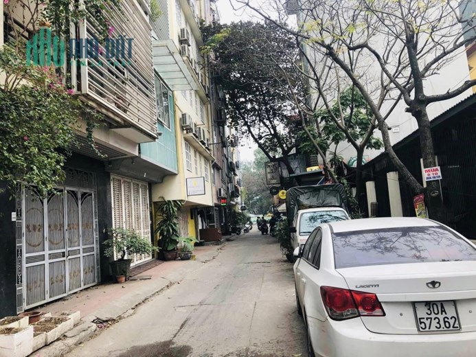 Bán nhà một mặt phố, một mặt ngõ Oto phố Nguyễn Công Hoan, Trung tâm quận Ba Đình, Hà Nội. Vỉa hè