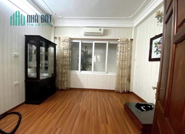 Bán nhà Tô Hiệu Hà Đông, phân lô, ô tô, sát phố, 40m x 3T, MT4m, 4 tỷ