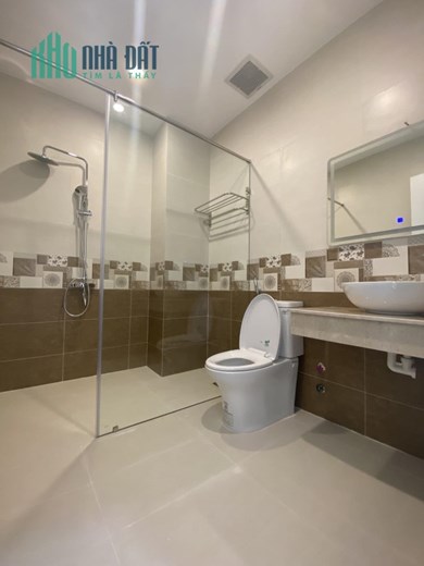 BÁN GẤP GIẢM 6TỶ NHÀ MẶT TIỀN ĐƯỜNG NGAY CỘNG HÒA - KHU VIP K300.