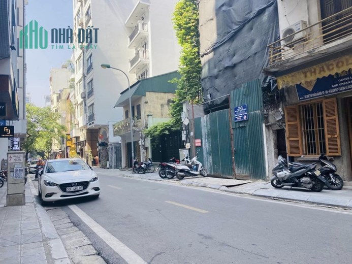 Bán gấp 122m2 đất thổ cư, sổ đỏ chính chủ mặt phố Bùi Thị Xuân, Hai Bà Trưng, Hà Nội. Mặt tiền 6m