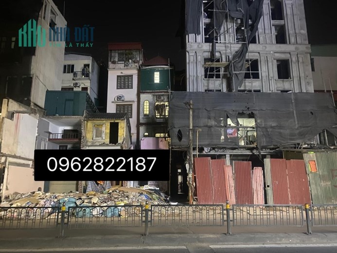 Bán nhà mặt phố Chùa Bộc, Đống Đa, Lô góc 3 mặt thoáng, 70m2, MT 10.8m, 36 tỷ