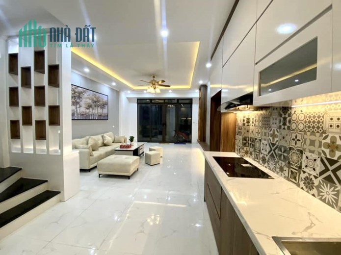 Minh Khai, 45m x 4 tầng, mt 4.5m, 4.65 tỷ, mặt ngõ thông rộng, lô góc, kinh doanh