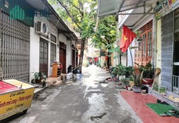 Cần bán nhà  ngõ 442, đường Cù Chính Lan., phường Đồng Tiến, Tp hòa bình.