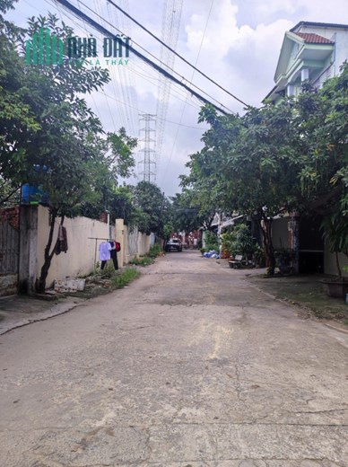 Bán nhà gần Hiệp Thành City, Quận 12- 110m2(4.4x23.8)- Giá 5 Tỷ