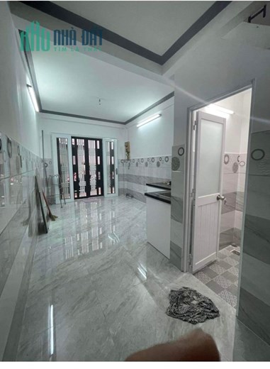 Bán nhà Hẻm xe hơi Hoàng Diệu Q4 cách Q1- 100 m Dtsd 90 m- 4 tấm có 4 tỷ