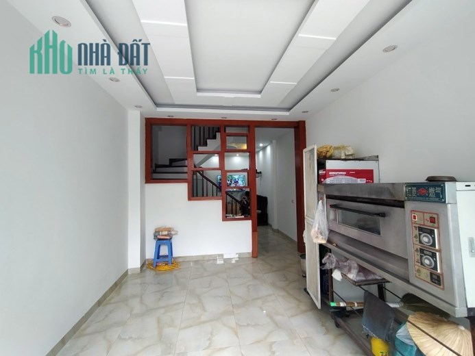 Bán nhà phố Hoa Lâm, ngõ ô tô tránh, kinh doanh, DT 43m2 x 5T, MT 3.7m, nhỉnh 5 tỷ